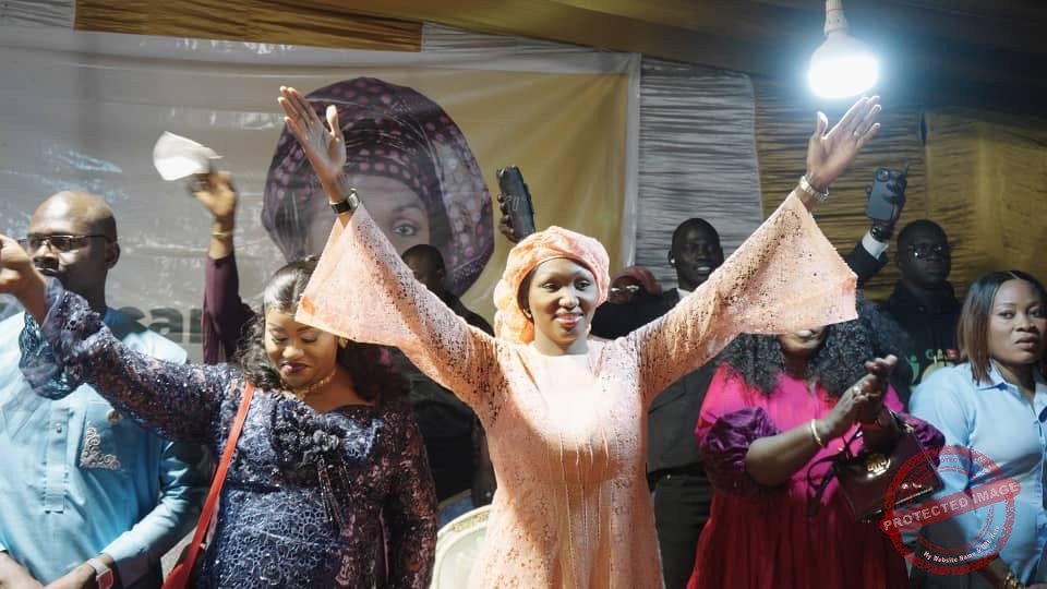 Anta Babacar Ngom : « il faut que le Président de la République dissout l’Assemblée Nationale » Anta Babacar Ngom : « il faut que le Président de la République dissout l’Assemblée Nationale »